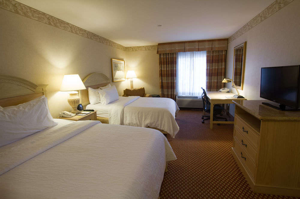 Hilton Garden Hotel 3*